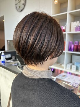 リノ 金山(Rino) デザインカラー/レイヤーカット/ウェットヘア/オリーブベージュ