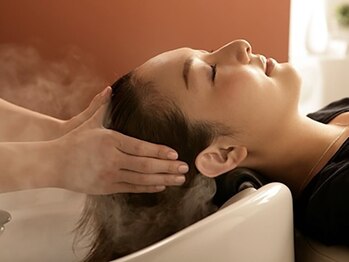ヘアーアソシエイワイ(Hair Associe IWAI)の写真/【毎日を頑張るあなたのための極上コース、癒されながら美しくなる】