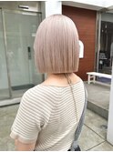 LomaliaHILLSハイトーンケアブリーチボブ
