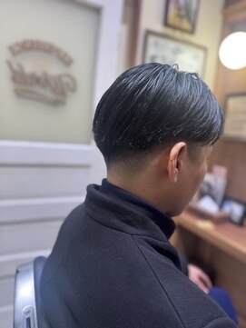 フォーコーナーズカットショップスリーセント 栄(FourCornersCutShop 3/cent) テーパーフェード