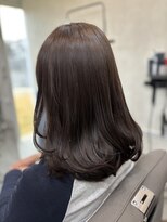 アキコ(AKIko)&nbsp;大人可愛いミディアム♪オリーブ系カラー×ゆるふわコテ巻き
