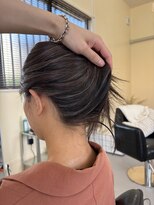 トゥルー(true) 結んでも可愛いハイライト''細ハイライトで品よく大人ハイライト
