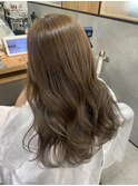シナモンベージュ