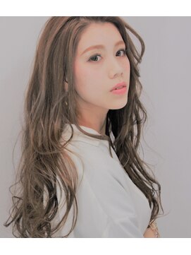 アンアートソーホー(an art soho) アッシュグレージュカラー透明感ロング