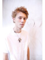 ブーケ(BOUQUET)&nbsp;ワイルド外ハネスタイル　イメチェンオールバック風サイドパート