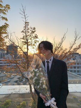 シン(syn) センターパートウルフ