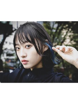 アデ オモテサンドウ(ade omotesando) インナーブルーボブ