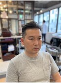 外国人風上げ流しヘア