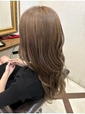 ベージュカラー