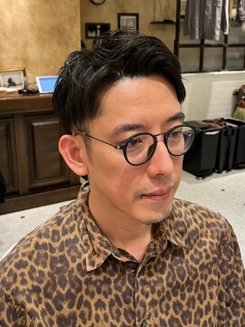 ルドローブラントオオサカ(LUDLOW BLUNT Osaka) 【LUDLOW BLUNT】ツーブロック 爽やか七三分け