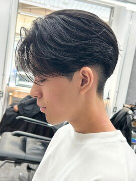 エルマーク 天王寺(L-MARK) センターパートニュアンスパーマ韓国カルマパーマコンマヘア