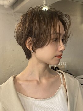 ファルベ(Farbe) 大人ショートボブ/ゆるふわショート/シアーベージュカラー