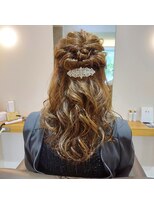 アロー(Arrow)&nbsp;結婚式アレンジヘア☆