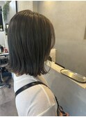 カーキグレージュ