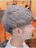【ツーブロマッシュ×シルバーベージュ】