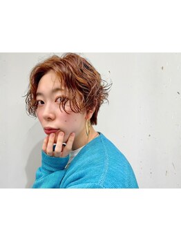 【大通駅3分】お顔のパーツや骨格に合わせたあなたの魅力を最大限に引き出すパーマスタイルが人気の美容室