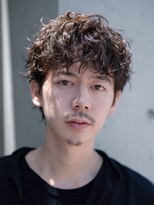 フィフス 大分(fifth)&nbsp;大分シャドウパーマメンズカットラウンドマッシュセンターパート
