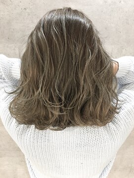 オリ(‘Oli) Wカラー＿プラチナベージュ