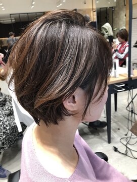 ザ シー 海老名(The C) /柔らかさ/抜け感/小顔カット◎/耳掛けショート/