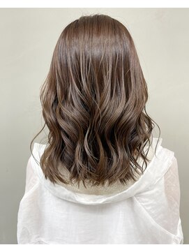 フェリア 松山(Feria) 【Feria松山】透明感ベージュ☆白石