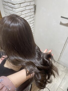 アルーシェ 錦糸町店(Alushe) 透明感たっぷりのリッチショコラブラウンカラー