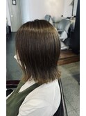 トレンドの暗髪カラーの切りっぱなしボブ◎