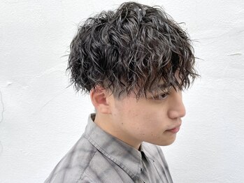 アカ(ACA)の写真/ショートヘアで作るツイストスパイラルパーマで、ビジネスシーンでも好印象◎[札幌駅/大通]