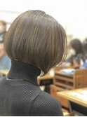 今すぐ知ってほしい！ワンランクUPの３Dカラー前下がりミニボブ