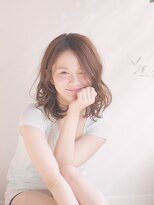 オジコロジ(ojiko.roji)&nbsp;☆月曜営業☆ojiko.ゆるふわ外国人風カラーでナチュラルミディ2