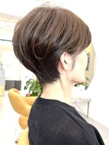 ファチュール(fAture.) 50代60代ひし形くびれナチュラルショート脱白髪染めグレージュ