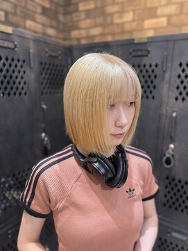 ネウィ 八王子(newi) ボブカットハイトーンベージュ