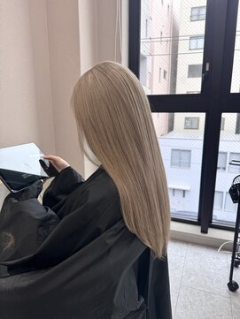 シカ 神戸三宮元町店(Cica) ハイトーン ブリーチ ミルクティーベージュ 三宮