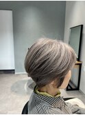 ショートボブ