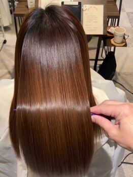 アンレーベル(unlabel)の写真/縮毛矯正専門店で、ナチュラルな美しい髪質を手に入れませんか？手触りもうるツヤ◎【金山駅徒歩4分】