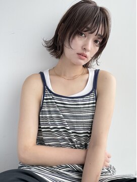 ワク(WAKU) 【WAKU】ショートミディ/外ハネ/レイヤー