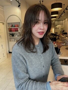 レイヤーカットロングヘア