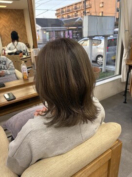 リングバイモアムー(Ring by Moremuu) レイヤーカット　ブリーチカラー