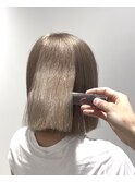 ピンクベージュ/ハイトーンボブ