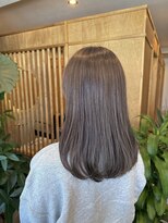 トゥーリ 大野城下大利店(tuuli) 20.30.40代大人ロング×ナチュラルグレージュ