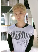 ニューオーセンティック(New Authentic)&nbsp;1ブリーチブロンド×スパイキーショート