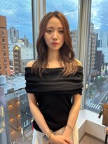 モンルル プル(mon loulou + plus)&nbsp;透明感カラー、レイヤーカット、顔まわりレイヤー
