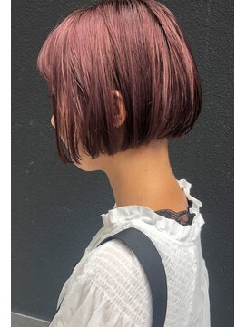 バローチェ 大阪 堀江(Barouche) 【Barouche】　切りっぱなしボブ　ピンク