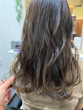 ウル(Ulu) ミルクティー系カラー