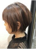 ショートボブ