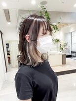 ジ オスカー(THE OSCAR)&nbsp;theoscar ホワイトインナーカラー外ハネヘア