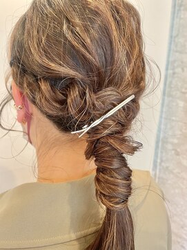 六本木美容室 西麻布店 ヘアセット◎ぐるぐる巻きこみアレンジ