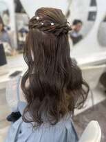 ラビス(Lovis)&nbsp;黒髪カタログ/ボブルフ/ネビージュ/小顔に見せるヘア/ワンレン