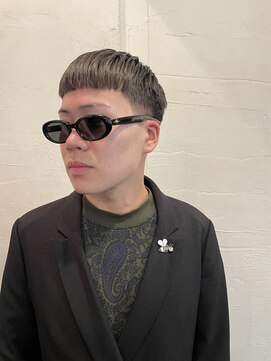 ビーバイエイトジェンツ(Bee by EIGHT GENTS) スペインカール/韓国マッシュ/スパイキーショート/南堀江