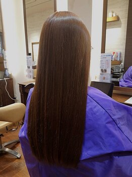 ペンシエロ(Pensiero)の写真/指通りなめらかな仕上がりで、潤いあふれる自然なストレートヘアを[中延駅]