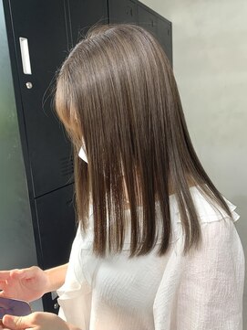 エル 北千住(elu) ブリーチなし_グレージュカラー